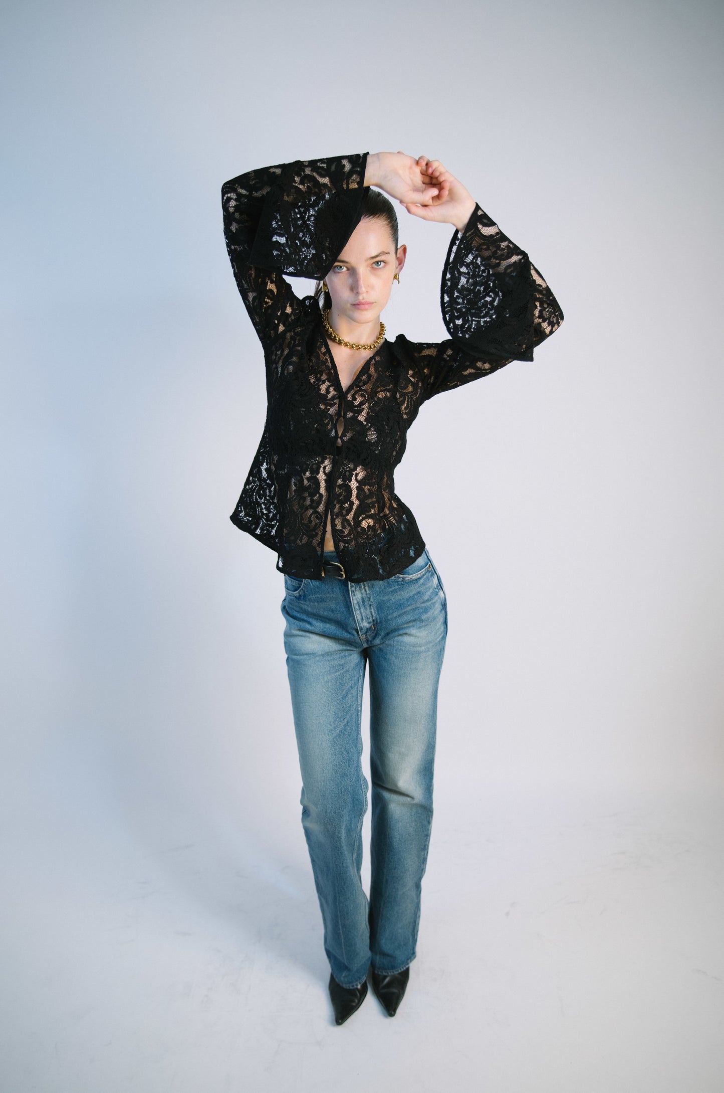Tiree - The Lace blouse